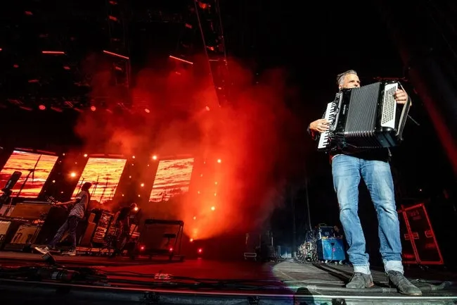 Counting Crows plays at Hersheypark Stadium during its '25 and Counting' tour, Friday, August 10, 2018. Live, a York-based band opened for Counting Crows on their joint-tour.
Ydr Tl 081018 Countingcrowshershey