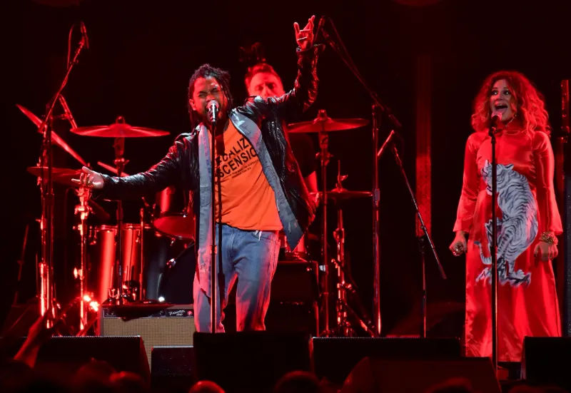 1/16/19 11:10:01 PM ---CHRIS CORNELL TRIBUTE CONCERT--- Inglewood, CA: Miguel and Nikka Costa perform with Temple of the Dogs at the \"I Am The Highway: A Tribute to Chris Cornell\" honoring the late Soundgarden singer. Cornell died on May 18, 2017, in Detroit after a Soundgarden concert at age 52 . Photo by Robert Hanashiro, USA TODAY staff ORG XMIT: RH 137755 Chris Cornell tr 01/16/2019 [Via MerlinFTP Drop] Xxx Chris Cornell Tribute Concert 0141 Jpg Ca