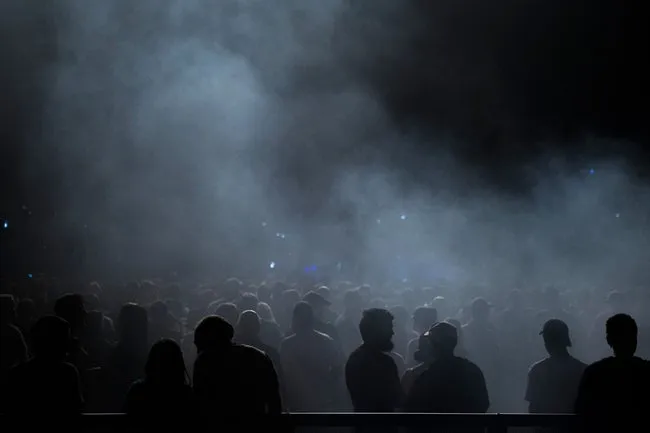 Smoke engulfs the Wells Fargo arena before a Gorillaz show Thursday, Oct. 11, 2018 at the Wells Fargo Center in Philadelphia, Pa.
Jl Gorillaz 101118 05