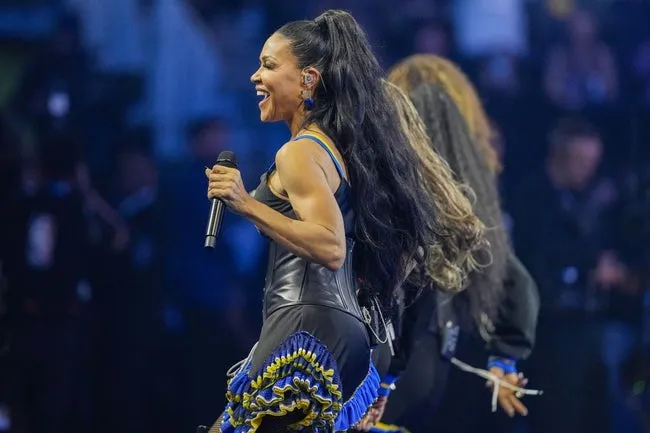 February 16, 2025; San Francisco, CA, USA; Vocal group En Vogue performs during the 2025 NBA All Star Game at Chase Center. © Kyle Terada-Imagn Images